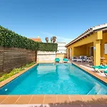 Villa Aries *