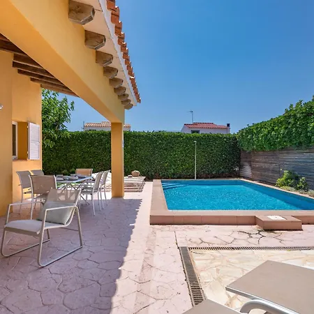 וילה Aries By 3villas *